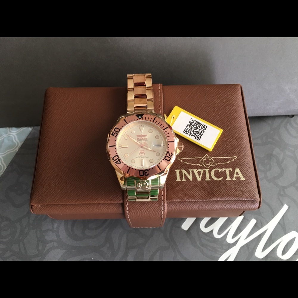 Grand Diver Rose Gold a Watch - Picture 5 of 8